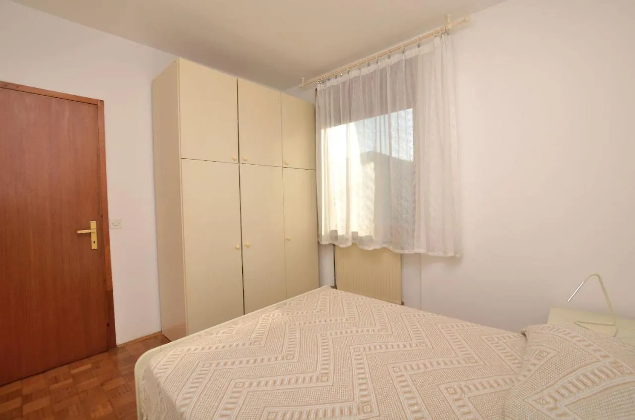 Apartments Boris Umag 0*,